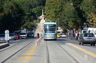Alaaddin Bulvarı’nda tramvay seferlerine enerji kesintisi engeli