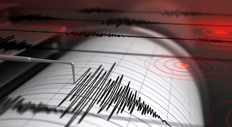 Endonezya'da 6,6 büyüklüğünde deprem